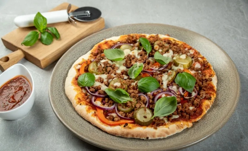 Z czym pizza wegetariańska? Odkryj pyszne dodatki i smaki
